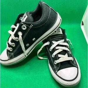 Youth Size 2 Black Converse All Stars Chuck Taylors
